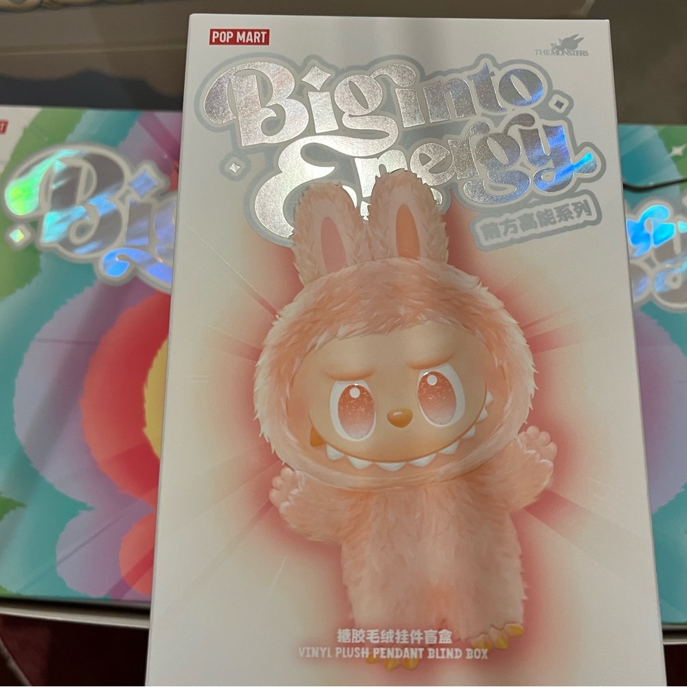 Pop Mart Big Energy Blind box Action Figure